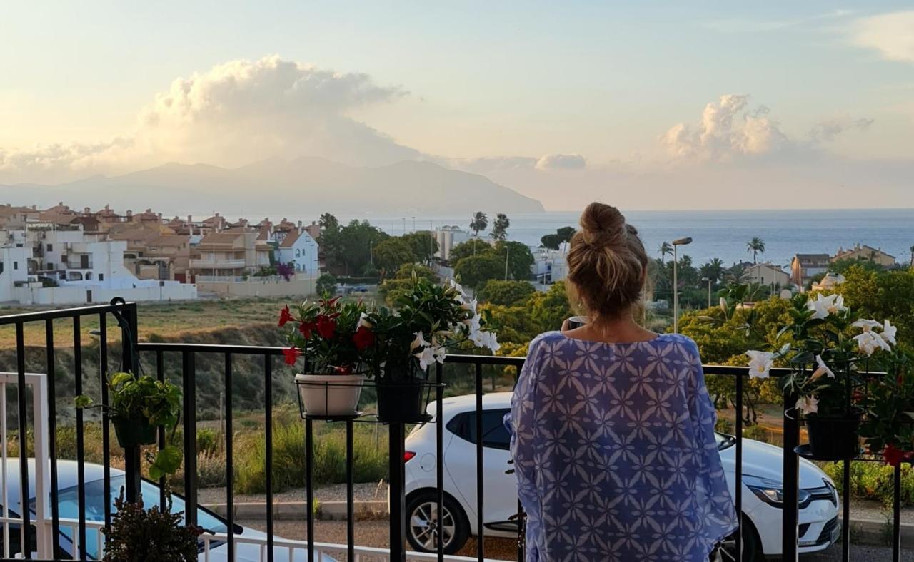 Villa Sunrise Den, A Pie De Playa, Vista Al Mar Y Piscina *