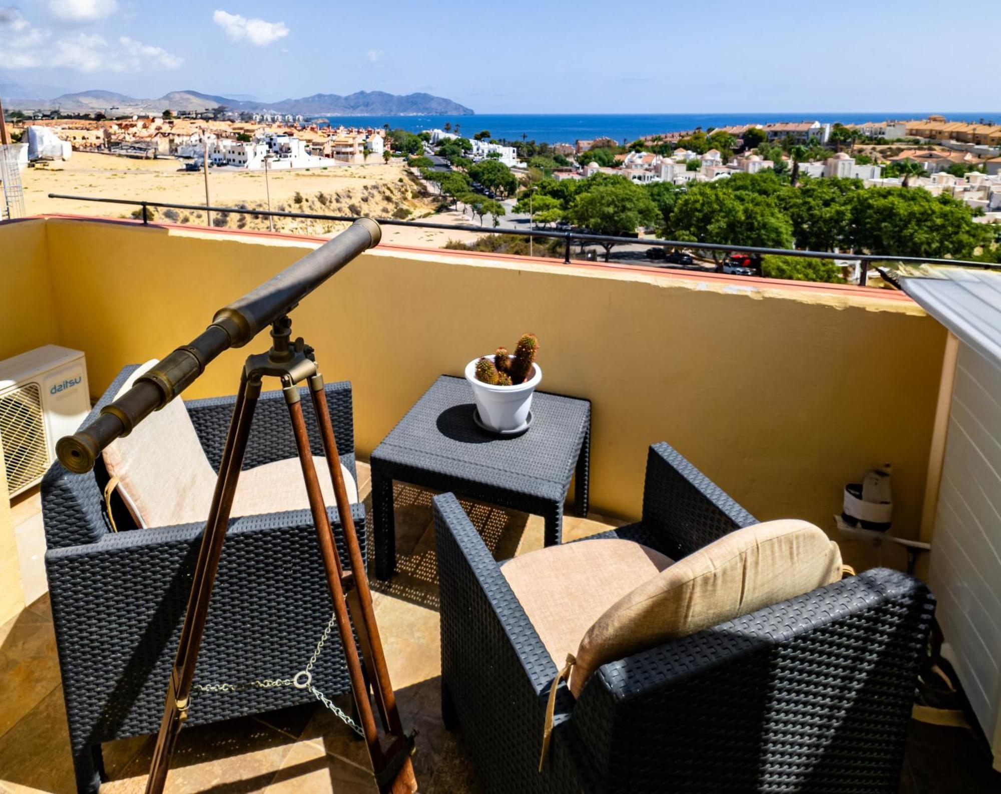 Sunrise Den, A Pie De Playa, Vista Al Mar Y Piscina *